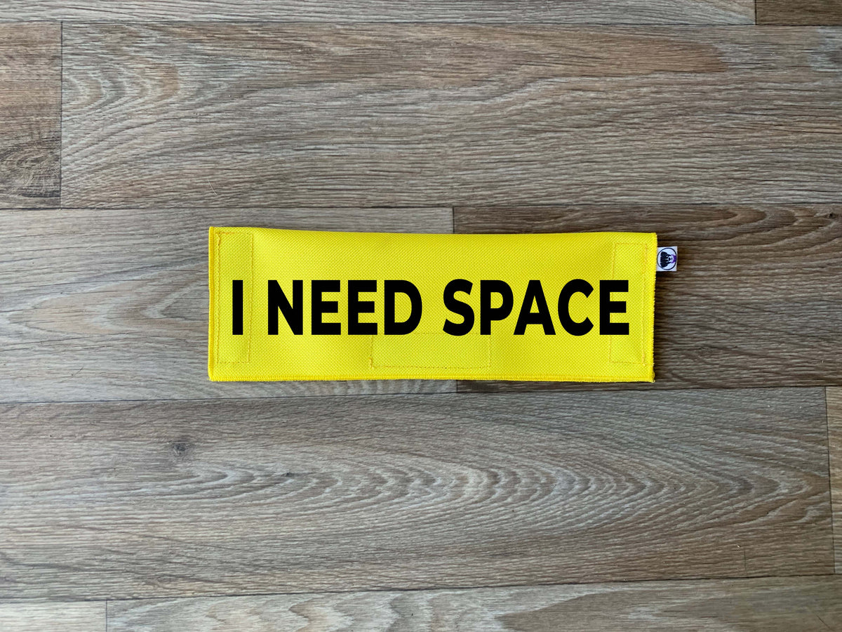 I Need Space Leash Wrap