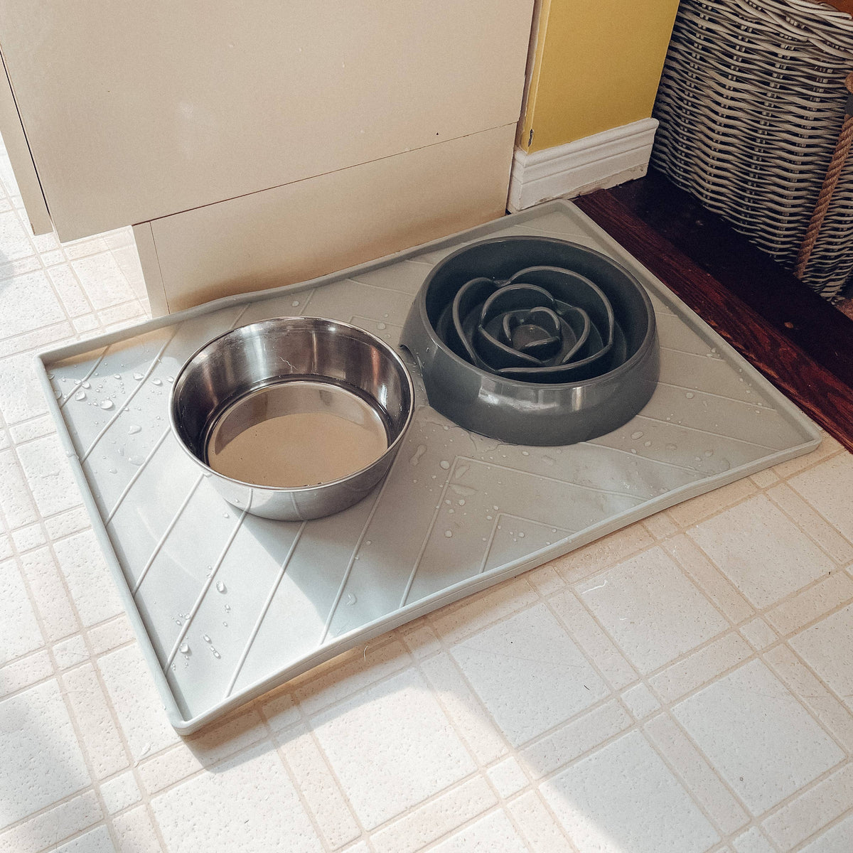 Messy Mutts Heavy Stainless Bowl Removable Silicone Base XL