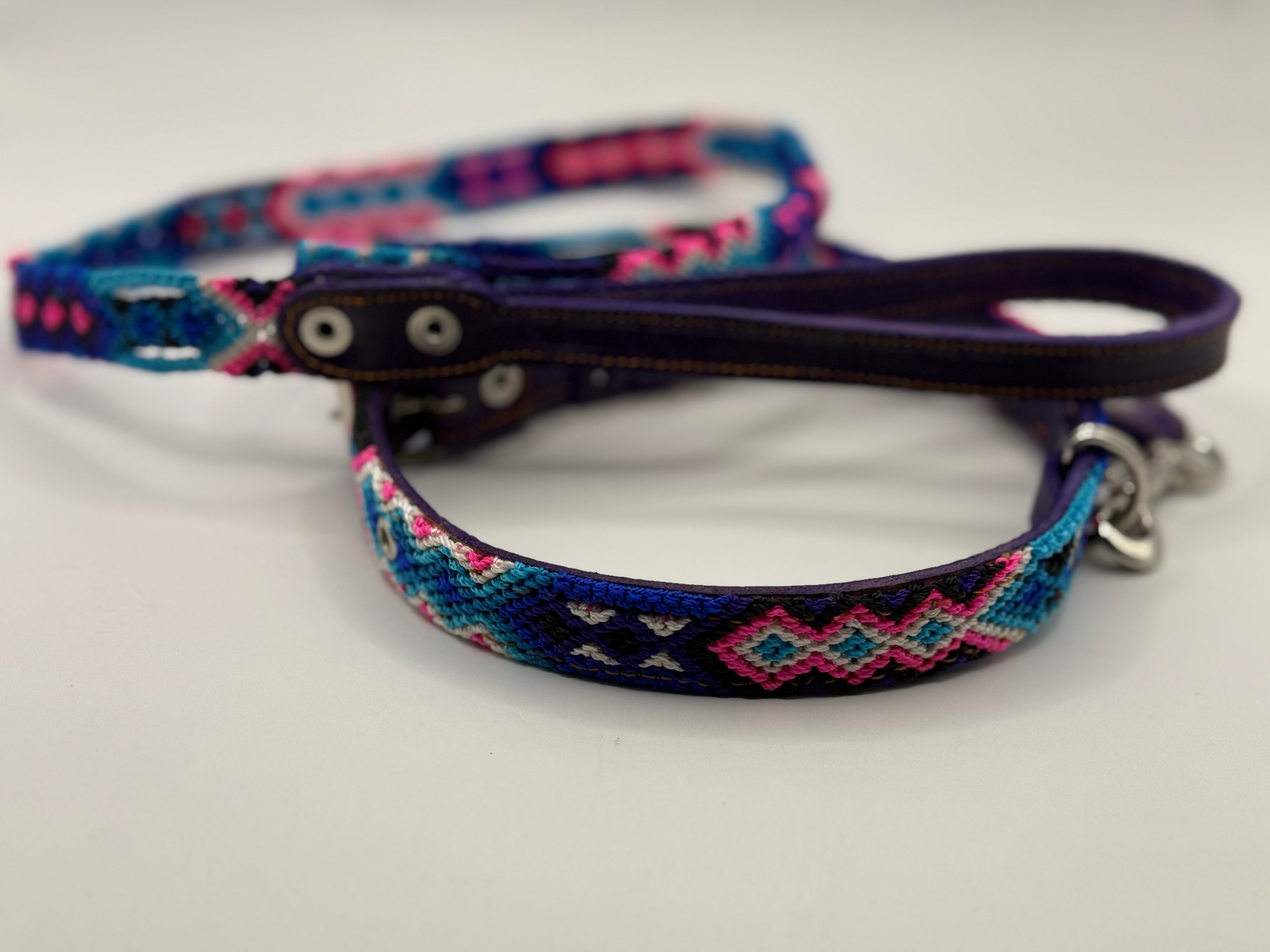 Tulum Handmade Medium Leash and Collar (blue,pink,white)